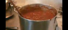 The tomato sauce has to be stirred